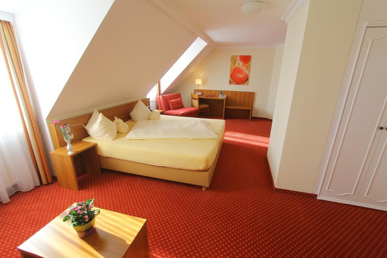 Abasto Hotel Eichenau Eksteriør bilde