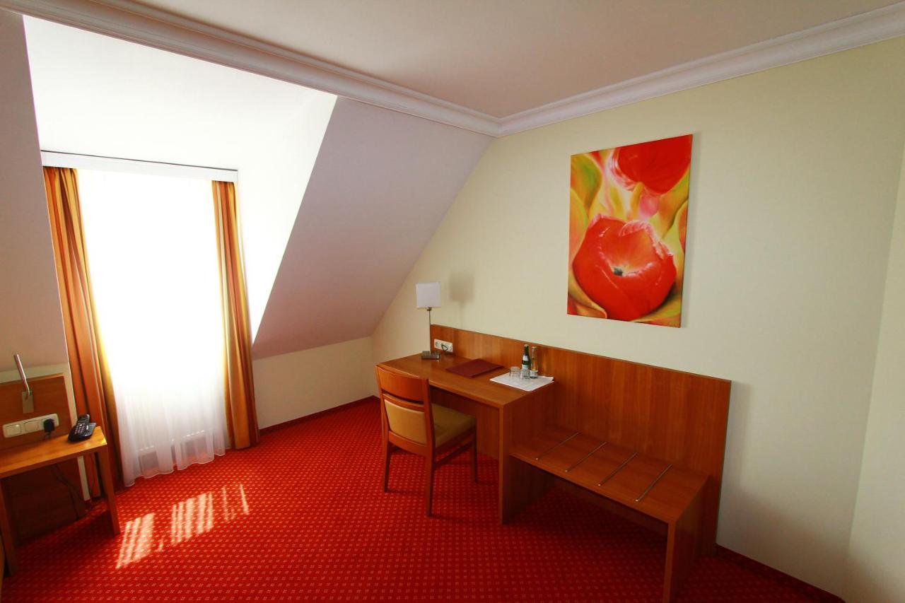 Abasto Hotel Eichenau Eksteriør bilde