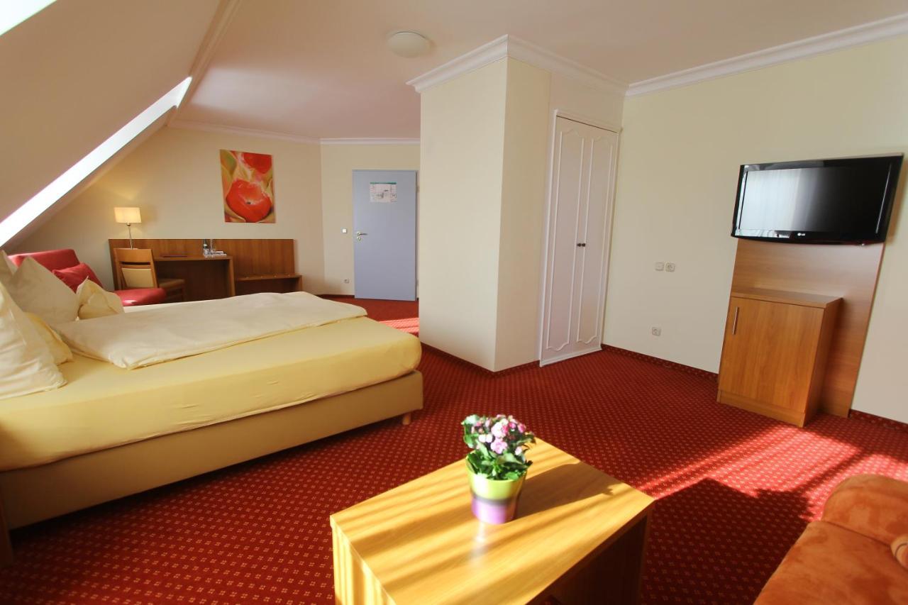 Abasto Hotel Eichenau Eksteriør bilde