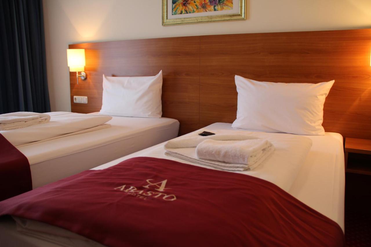Abasto Hotel Eichenau Eksteriør bilde